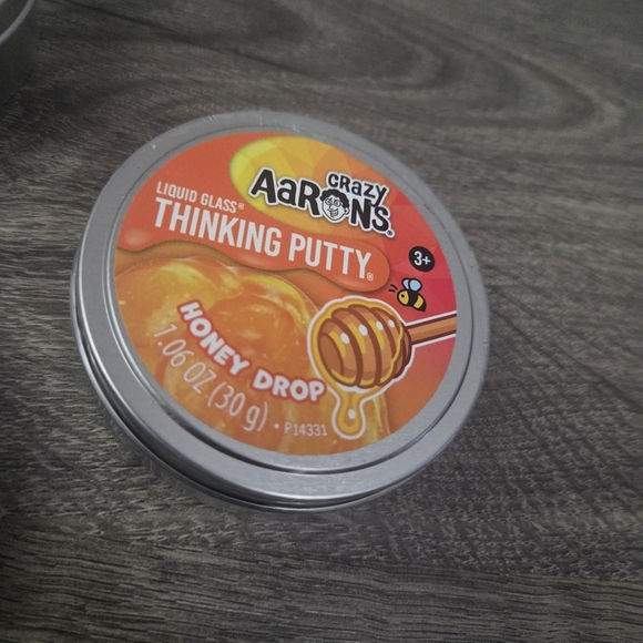 Crazy Aaron's liquid glass thinking putty bundle (3) NEW - Picture 3 of 4